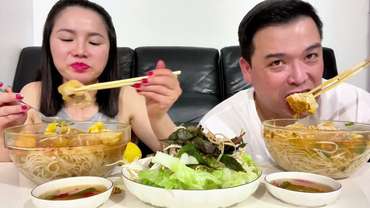 Bún Riêu Giò Heo , Huyết, Chả Cua Đồng Vchồng Em Mến Mời CảNhà Ạ