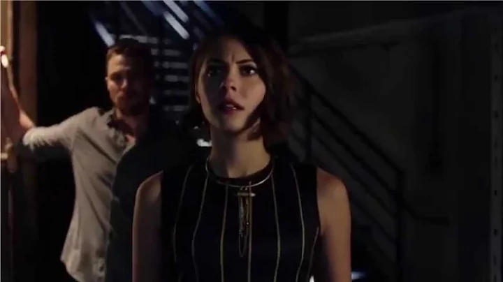 Arrow 3 13   Oliver Tells Thea He's The Arrow