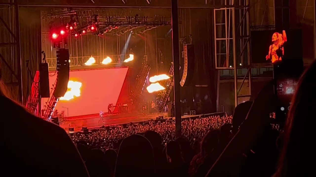 Halsey - Nightmare (STROBE WARNING) | Budweiser Stage, Toronto, Ontario