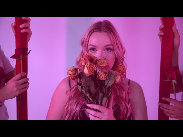 Sydney The Singer - Thorns ft. Shane Reis (Official Music Video) bekijken op YouTube Sydney The Singer - Thorns ft. Shane Reis (Official Music Video) bekijken op YouTube