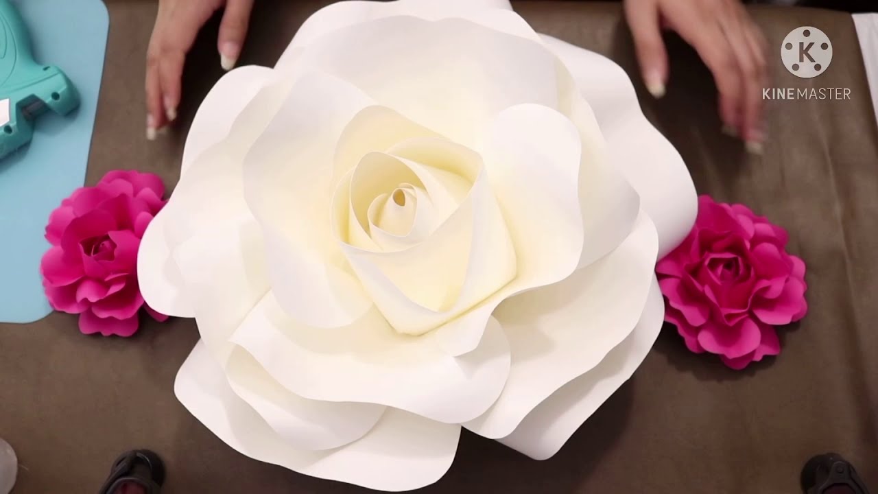 آموزش ساخت گل رز غول پیکر با کاغذ Giant Paper rose