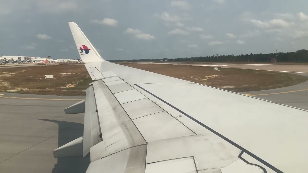 [8/2/2026] Malaysia Airlines - Boeing 737-8FZ (WL) Takeoff at Kota Bharu Airport