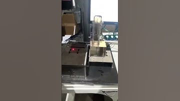 Fiber Laser Marking Machine Automatical loading nameplate