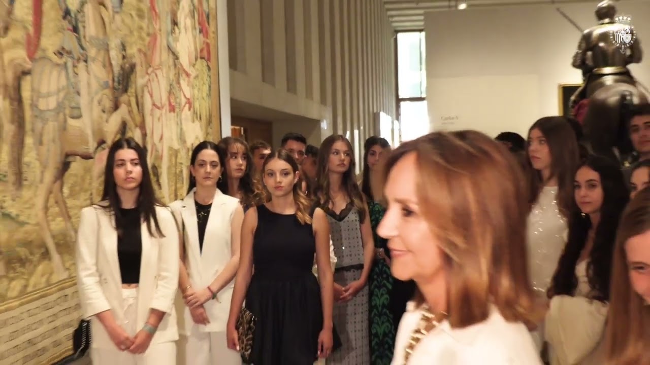 Encuentro con jóvenes y visita a la Galería de las Colecciones Reales