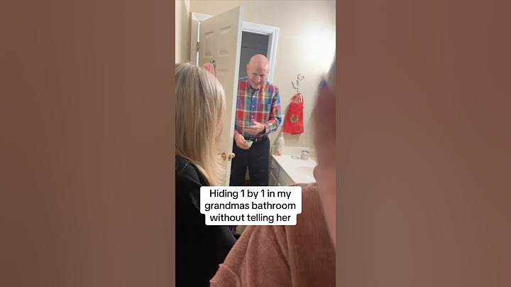 They pranked their Grandma on Christmas 😂