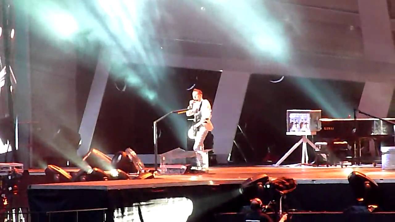 MUSE - video HD - Hysteria - Stade de France (Paris) - 12.06.2010