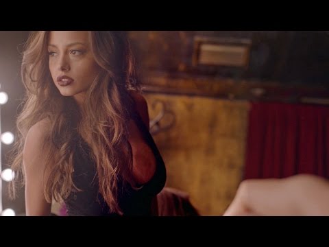 Lariss - Droppin' Da Bomb (Official video)