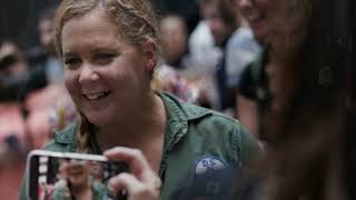 Comedian AMY SCHUMER Arrested with Anti-Kavanaugh Protesters in D.C.