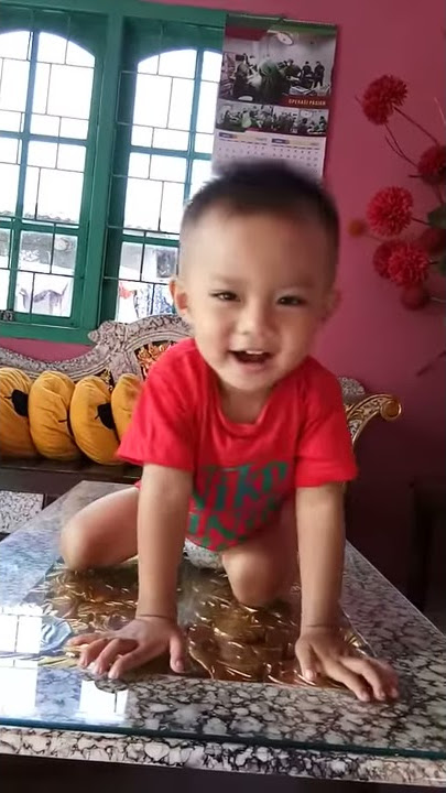 Anak memanggil ayahnya dgn lucunya
