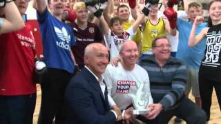 Barry McGuigan presents Monkstown Boxing Club with Lottery Award(, 2015-08-26T21:42:52.000Z)