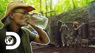 Tickle And The Laws Are On The Hunt To Find New Ground With A Storied Past | Moonshiners