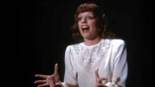 Liza Minnelli - But The World Goes 'Round (New York, New York) chords