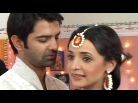 Barun Sobti & Sanaya Irani - bts haldi episode 🧡 sarun - Iss Pyaar Ko kya naam doon