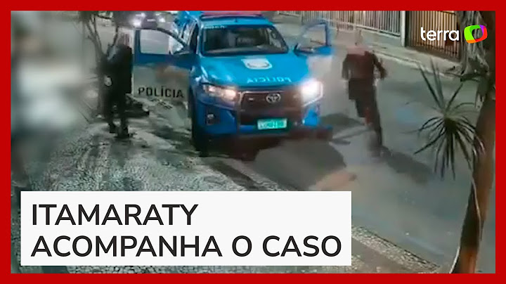 PMs são acusados de racismo ao apontar arma para adolescentes negros filhos de diplomatas