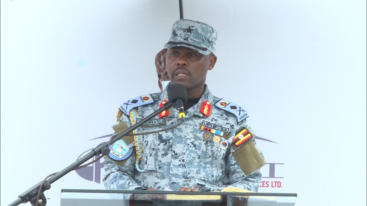 Brilliant Gen David Gonyi, Airforce Chief of staff briefs Museveni on the security of UPDF Aircrafts
