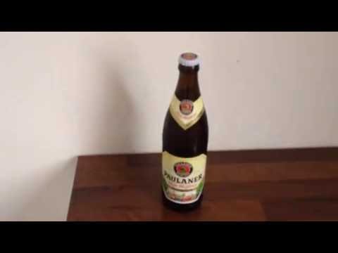 Video: So öffnen Sie Eine Bierflasche Ohne Öffner