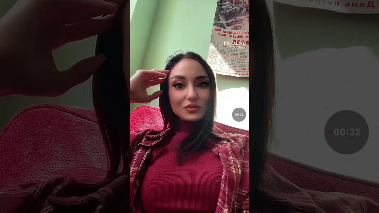 Ukraine girl talks on Bigo Live