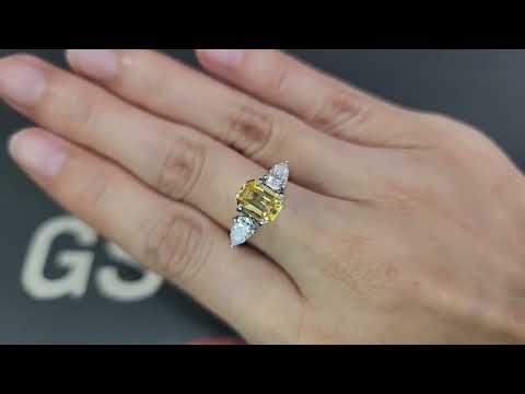 Yellow sapphire octagon cut 2.01carats, Sri Lanka Video  № 1