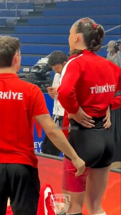 zehra gunes 🇹🇷 #shorts #volleyball #zehragunes #volleyballplayer #vollyball #vnl2024 #zehra #turkey