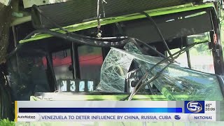 VIDEO: Crash with injuries involving ECAT bus in Pensacola VIDEO: Crash with injuries involving ECAT bus in Pensacola