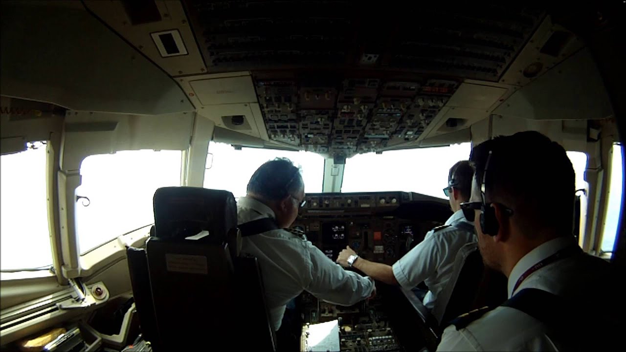 Boeing 767 cockpit landing YouTube