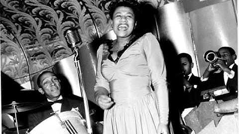 Ella Fitzgerald - When My Sugar Walks Down The Street 1944