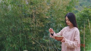 Country girl, farming, picking vegetables, wrapping meat with vegetables/乡村女孩种地 摘菜 蔬菜包肉