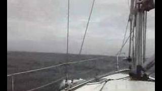 Tobs accidently gybing in 27 knots of wind