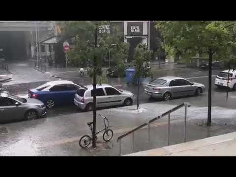Thestival.gr Έντονη βροχόπτωση στη Θεσσαλονίκη - Φεύγει κάδος ανακύκλωσης