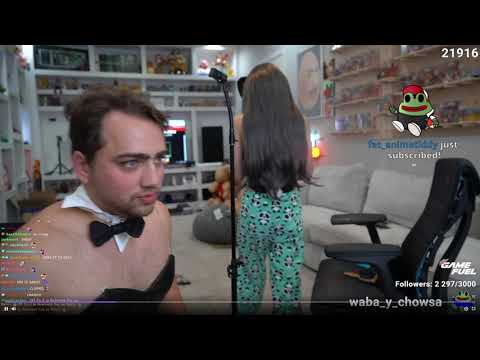 Mizkif nip slip while emiru on stream