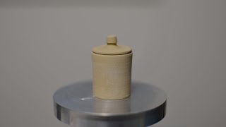 手作り、手描き蓋付き壺 蓋付きの小さな壺の作り方 - YouTube