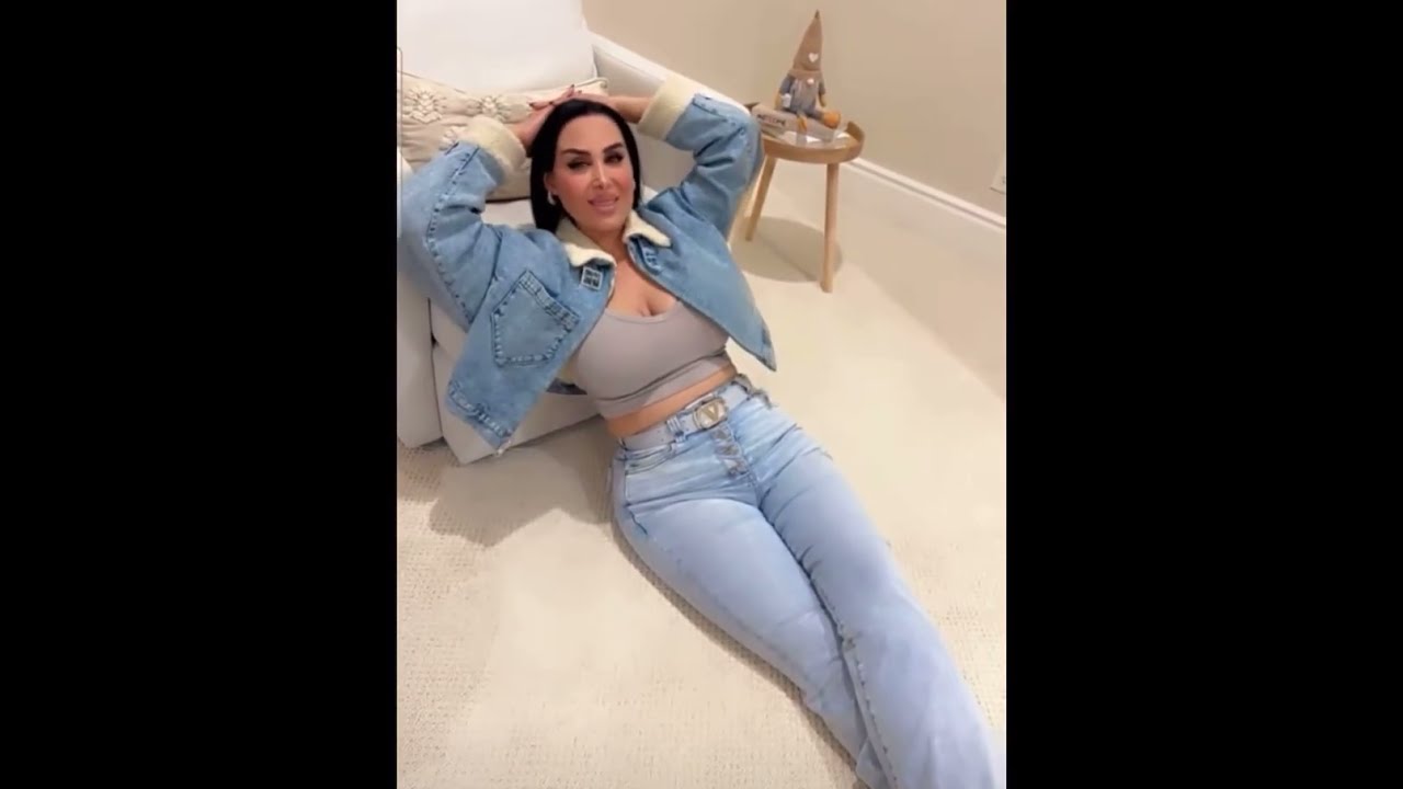 هند القحطاني شوفو كيف ارقص لاتقولو اني خمسينيه🤣طلعت أشتري اغراض للبيت😍