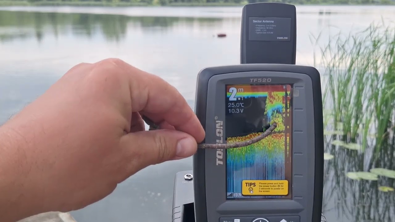 Как эхолот toslon tf 520 отображает коряги