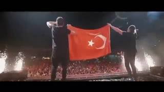 Dimitri Vegas,Like Mike & Ummet Ozcan - Madness