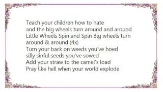 Buffy Sainte-Marie - Little Wheel Spin and Spin Lyrics