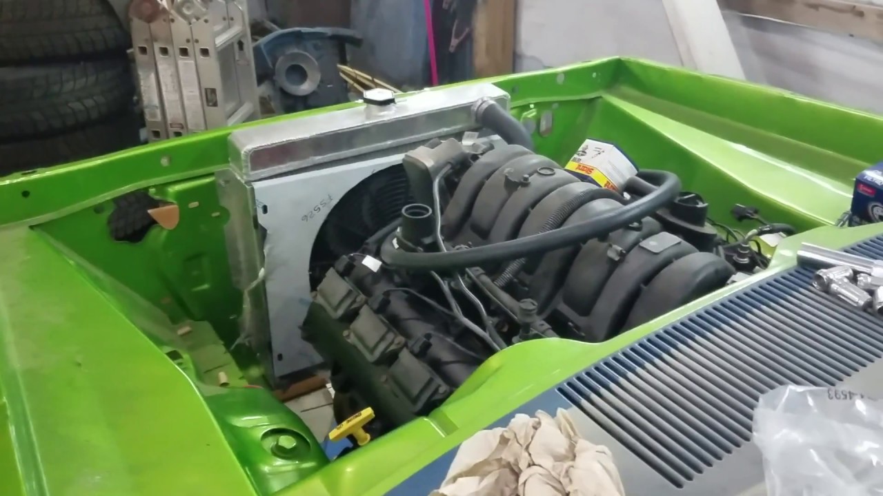 5.7 Hemi swap in a 1970 Dodge Dart - YouTube