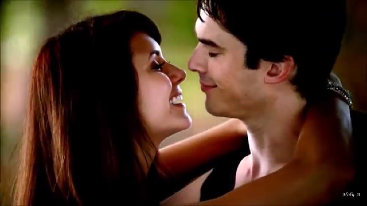 Quando Elena E Damon Si Mettono Insieme