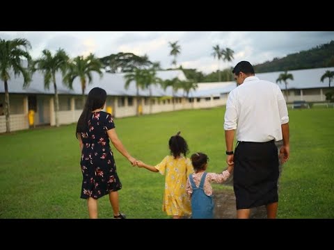 Video: Godsdiens En Vakansie In Samoa