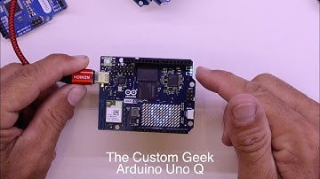 Arduino Uno Q Intro - This is different.. #arduino #singleboardcomputer #soc  #raspberrypi  #unoq
