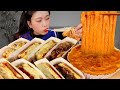 토스트는 떡볶이에 찍어드세요🤤 치즈토스트 매운토스트 로제떡볶이 먹방:) Dip toast in tteokbokki sauce Mukbang