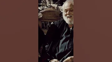 الانسان ضعيف الانسان ضعيف الفنان محمود عبد العزيز 