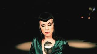 "This House" performed by Maria Ryan & Chris Bennett