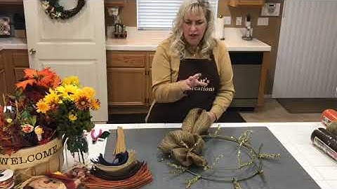 How to Make a DIY Fall Scarecrow Wreath Making Tutorial