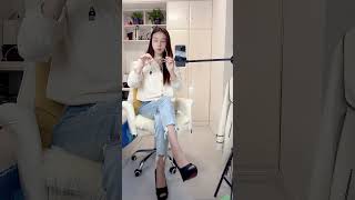 EP002 Very beautiful Asian beauty with very healthy body.