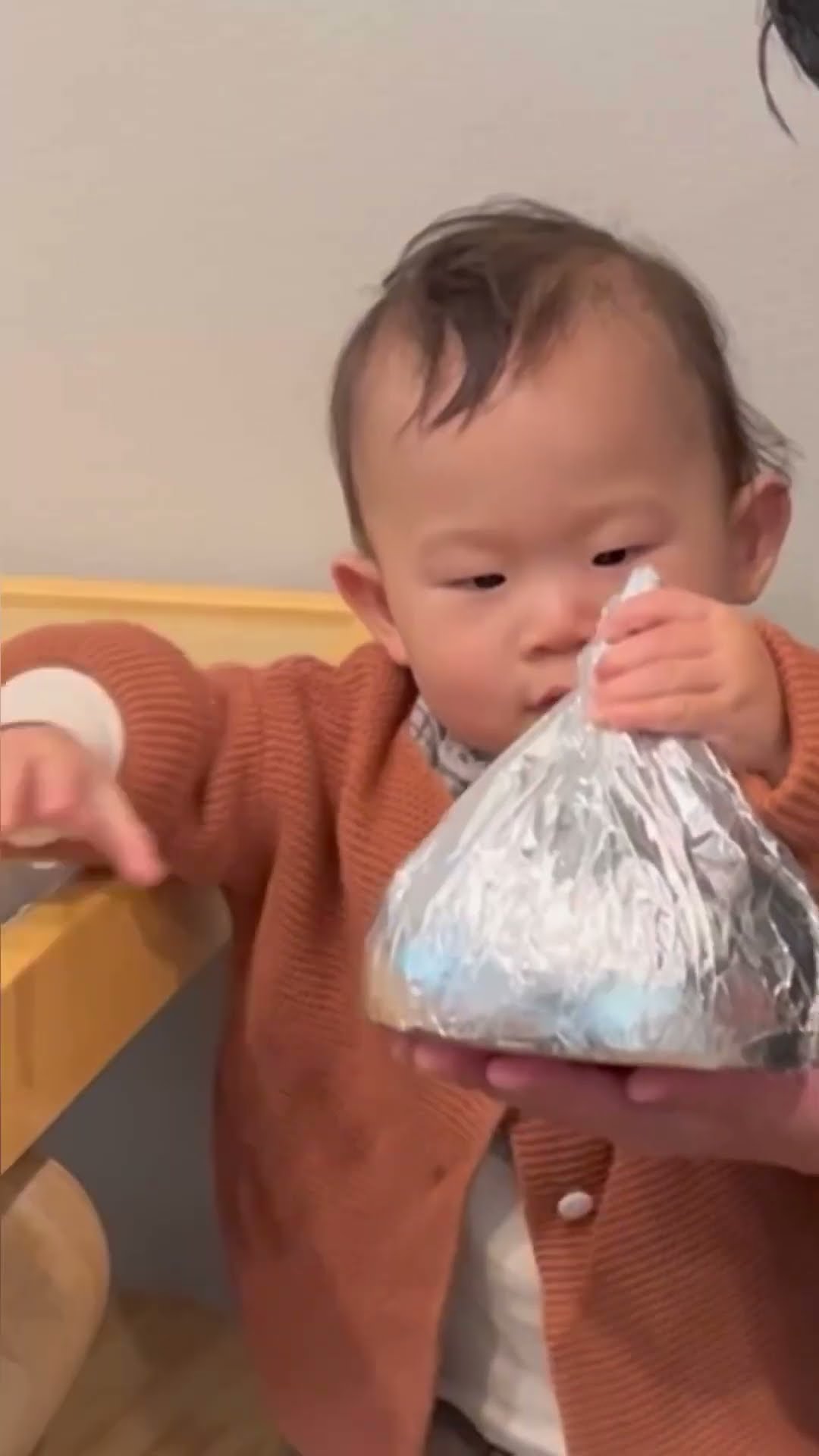 GIANT KISS?!