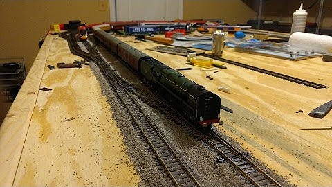 Layout Update February 2017: How to Ballast
