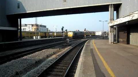 Freightliner Class 66 66617 Passing Bristol Temple Meads Light Engine
