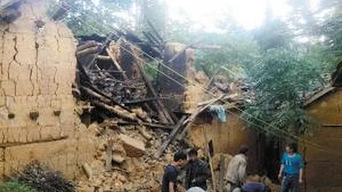 雲南魯甸發生6.5級地震 致367人遇難 村民目擊全過程Strong earthquake kills at least 367 in southern China - 天天要聞