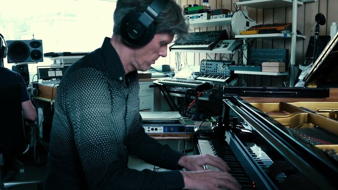 PYANOOK - Soil Music (Offizielles Musikvideo) 