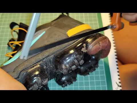 Kate is destroying Nike Vapormax